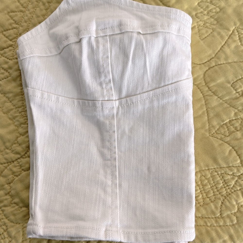 NWT Forever 21 Jean tank crop top with back zipper. Size Small - Picture 4 of 5